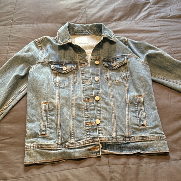 Old Navy Blue Button Up Long Sleeve Trucker Denim Jean Jacket - Picture 7 of 7